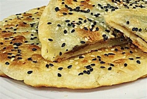   Crispy Sesame Pancakes With Sweet and Savory Bean Paste: Can This Street Food Favorite Truly Satisfy Both Your Crunchy Cravings and Umami Desires?