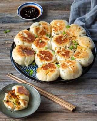  Sheng Jian Bao: A Symphony of Crispy Bites and Savory Steamed Delights!